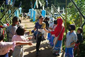 BIB: 1360
                            <button type="button" onclick="openModal(19072547)" class="btn btn-primary btn-sm float-right btn-popup" data-toggle="modal" data-target=".modal-high-quality">
                        <i class="fas fa-shopping-cart"></i> Add to Cart
                    </button>
                                            <button type="button" onclick="isThisMe(19072547, true)" class="btn btn-success btn-sm float-right btn-popup btn-isme hidden" data-toggle="tooltip" data-placement="bottom" title="นี่คือรูปของคุณใช่ไหม คลิกที่นี่เพื่อเอาเข้าอัลบั้ม">
                        <i class="fas fa-plus"></i> Add to album
                    </button>
                    <button type="button" onclick="isThisMe(19072547, false)" class="btn btn-warning btn-sm float-right btn-popup btn-isnotme hidden">
                        <i class="fas fa-ban"></i> Remove from album
                    </button>